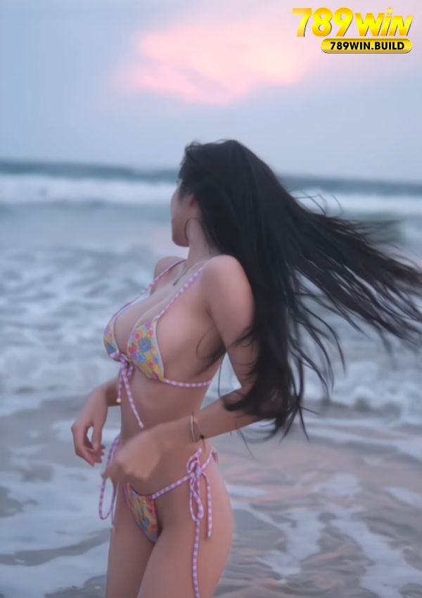 Khoe trọn đường cong sexy